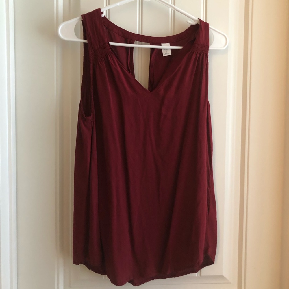 Maroon top